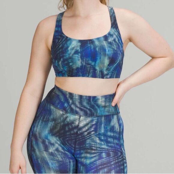 Lululemon Wunder Train Bra *Medium Support, C/D Shapeshifter Flux Blue- Size 12 - Picture 2 of 7